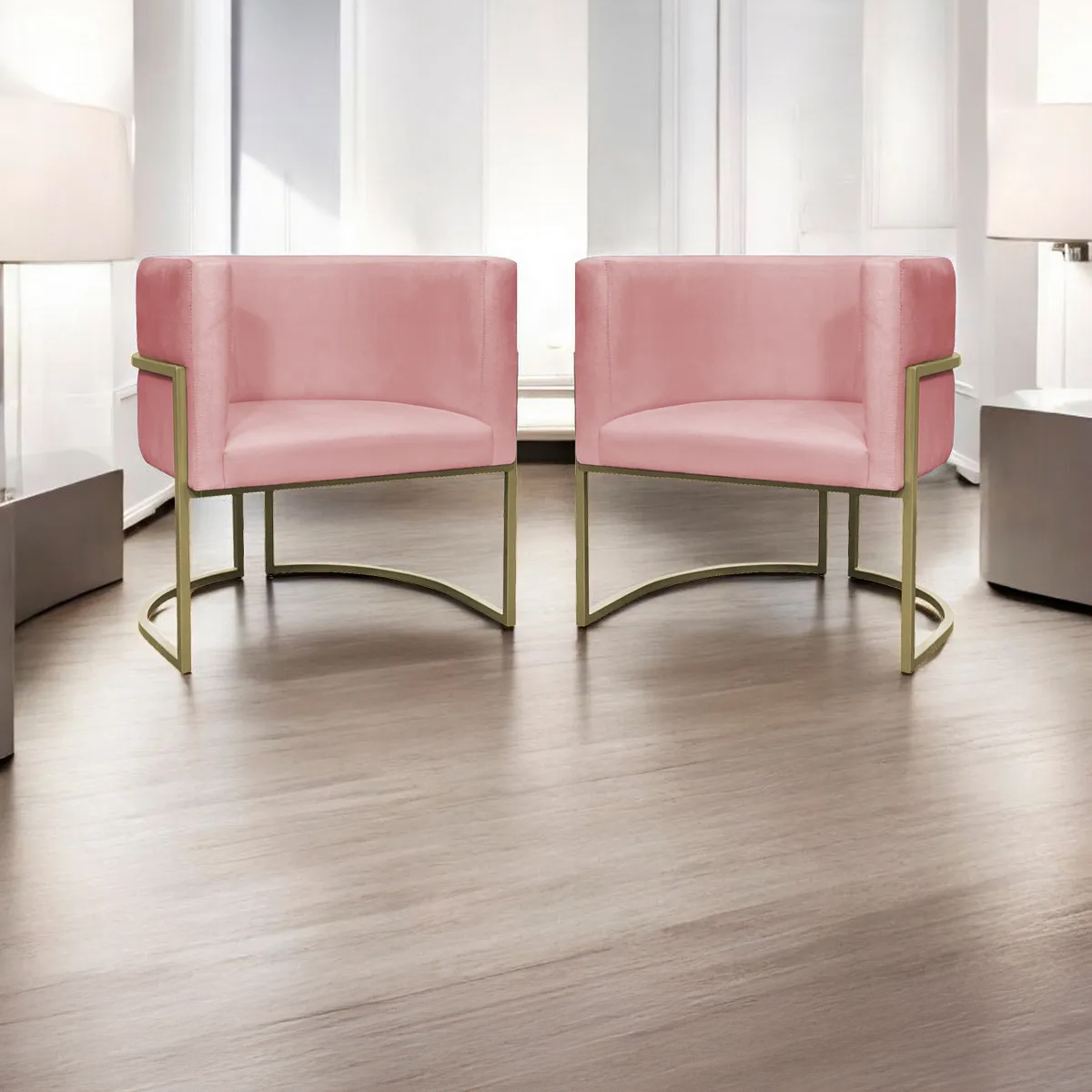 Poltronas Luna em tecido suede