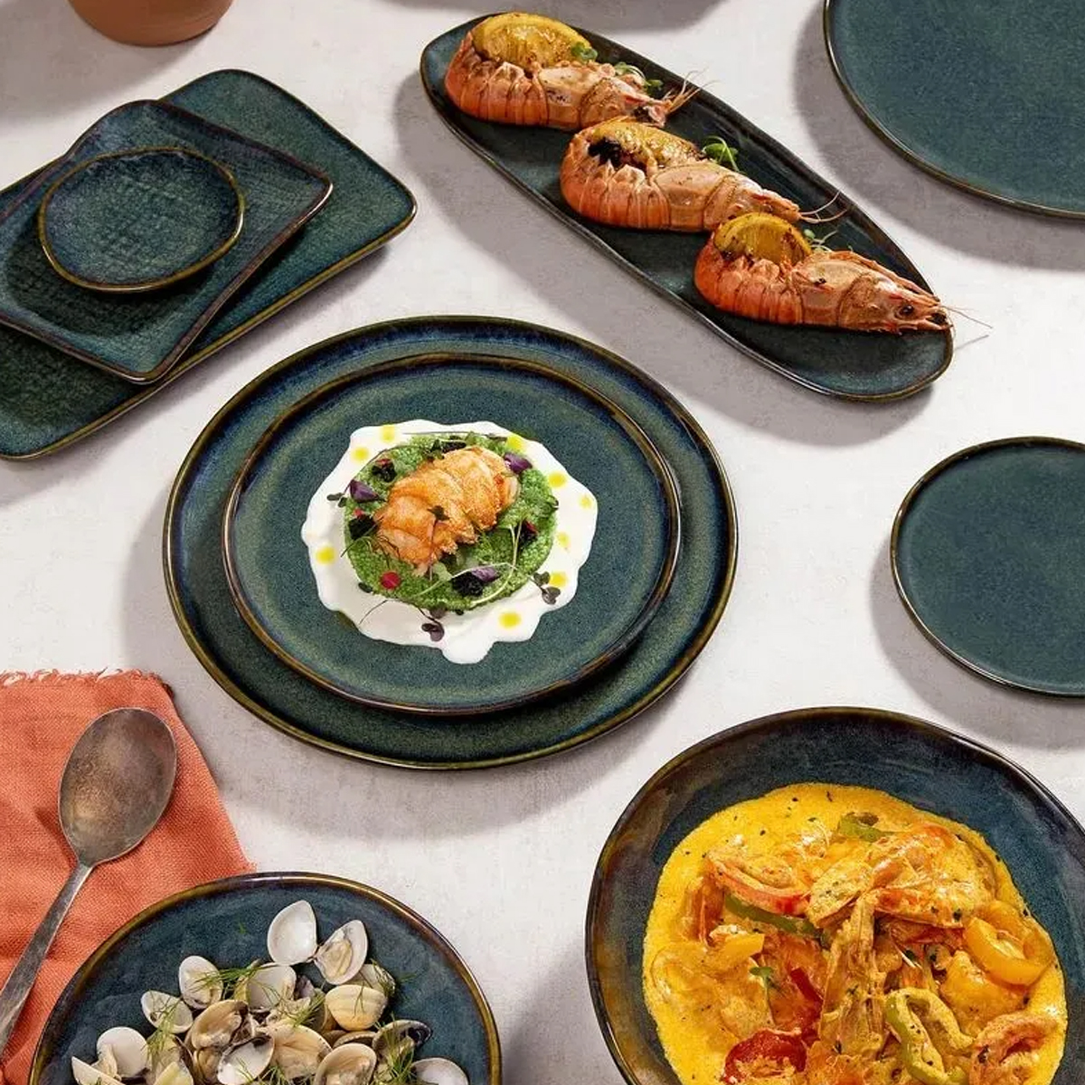 Aparelho de jantar Porto Brasil cerâmica azul oceano